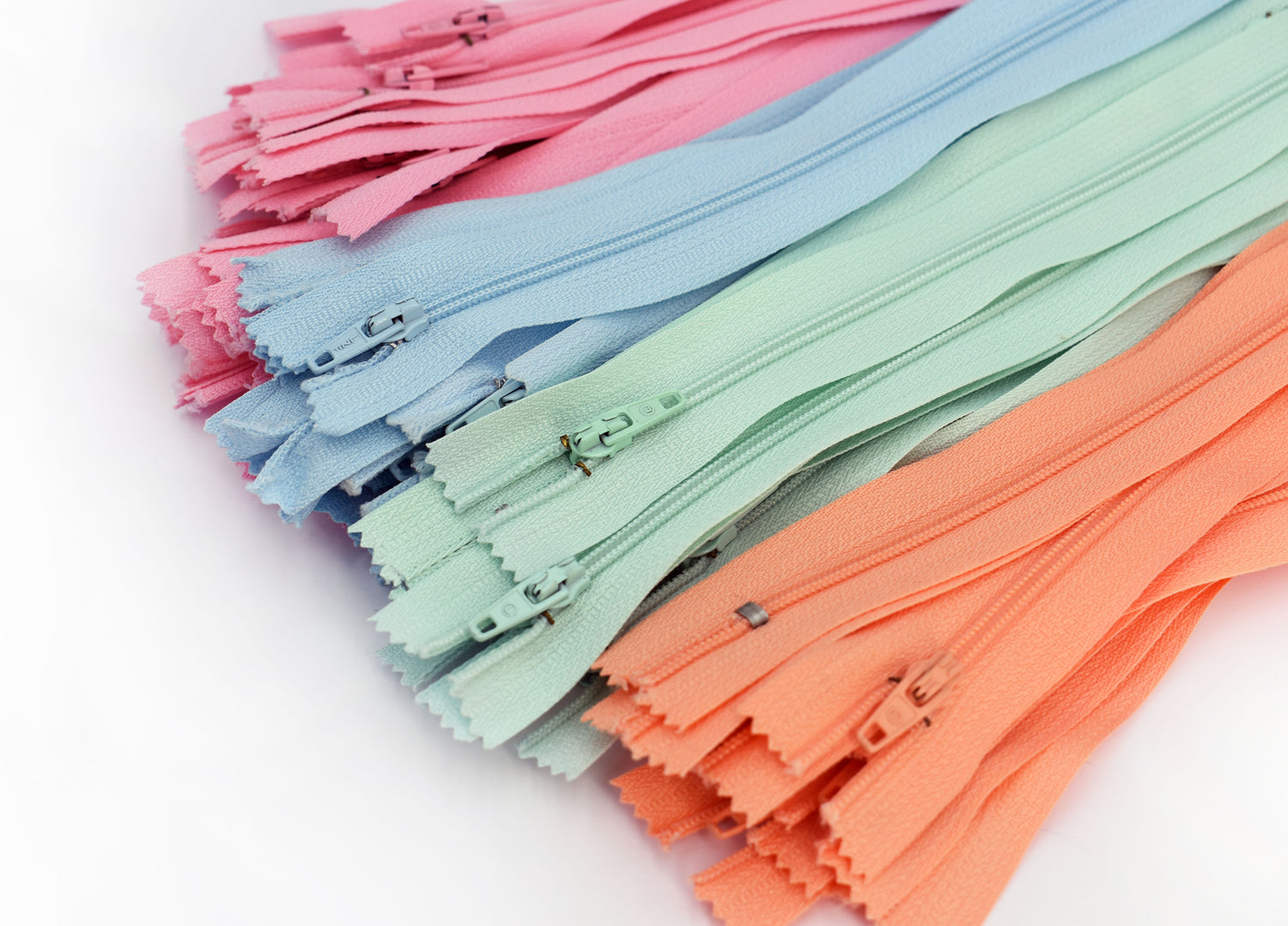 Zippers - coloured
